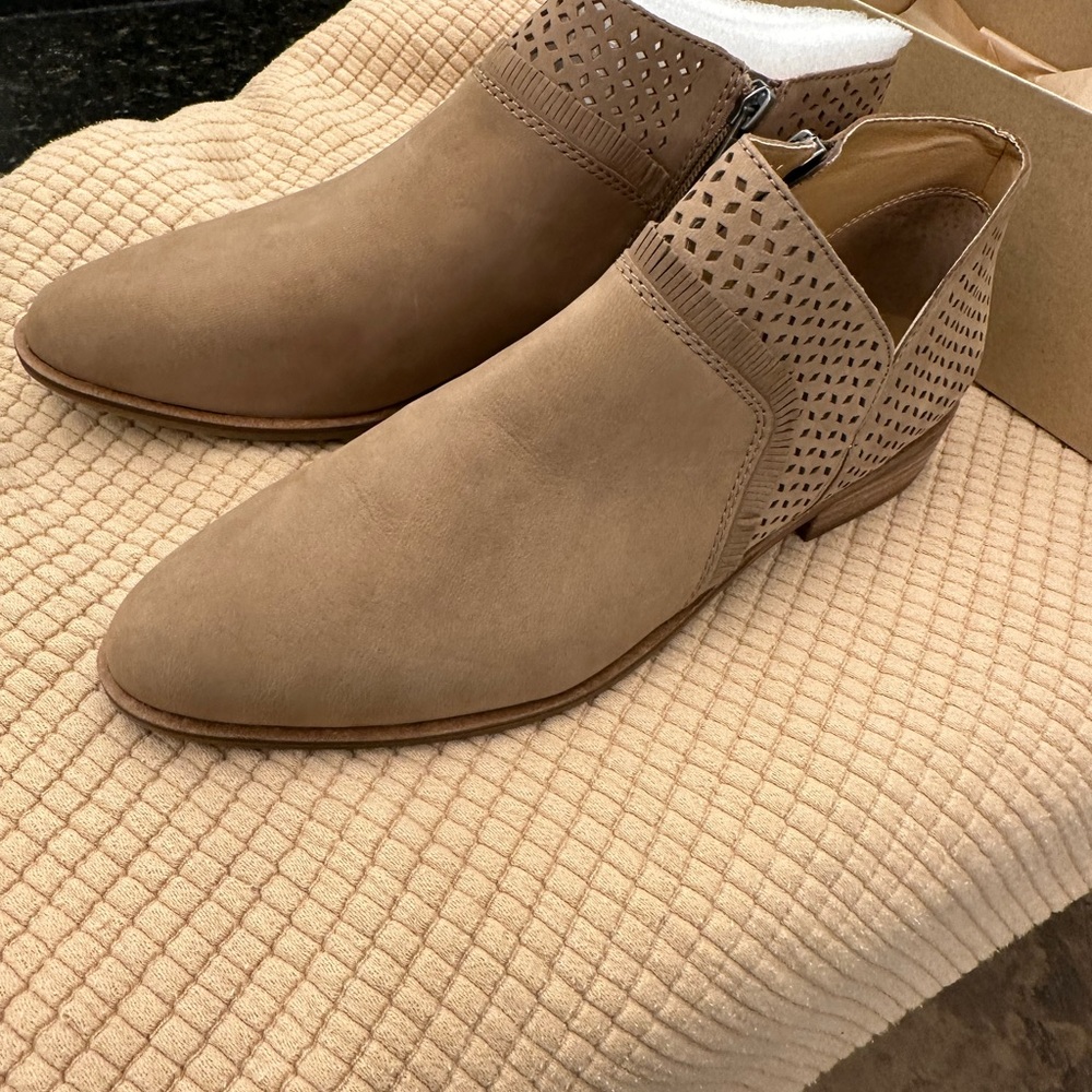 Ladies ankle boots
